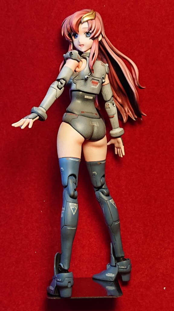 メガミデバイスとシスターズの良い部分を模倣して制作しましたが結果は可動範囲も広がり一番問題だった脚を広げたり前に曲げた時の関節の隙間もほぼ目立たなくなったので採用しました。見た目も良いですし🤤。