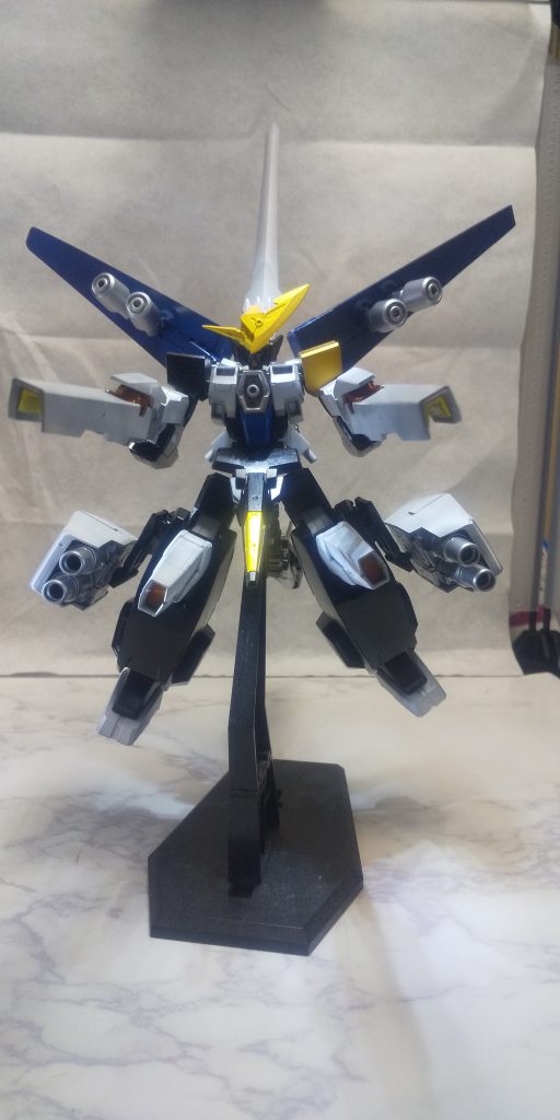 シュトラールより小回りが効き、火器周りも程よい数なので扱いやすいとパイロットはご満悦であるらしい。と言うかあの機体とその量産機の火力と火器の数が頭おかしいんだよとも嘆いていたとかいないとか。