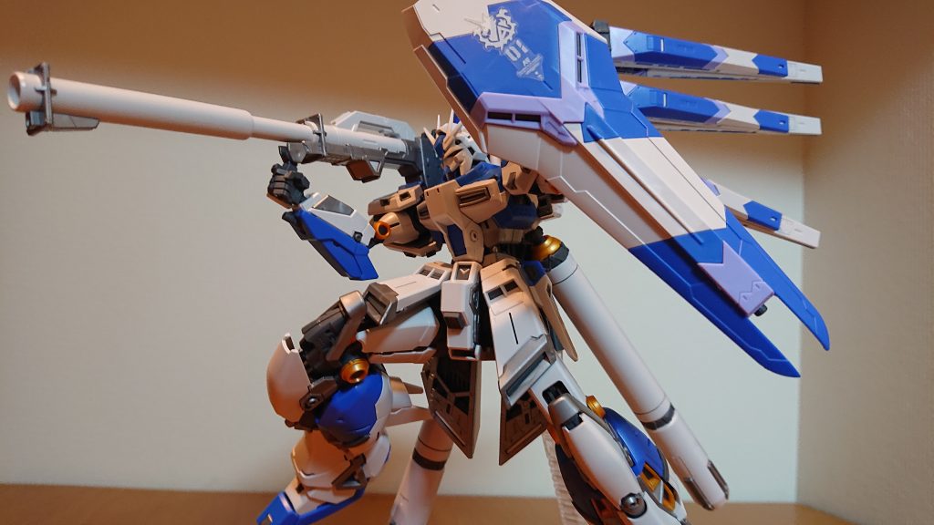 RG Hi-vガンダム–4枚目/制作者：刺身オレンジ