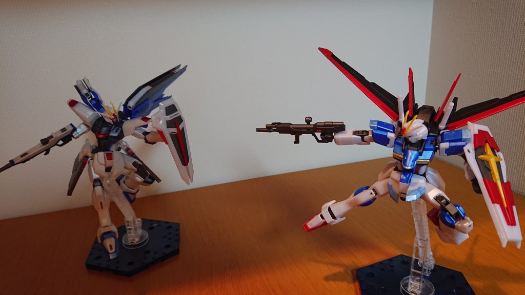 HG フリーダムガンダムVSフォースインパルスガンダム(運命の対決セット)–5枚目/制作者：刺身オレンジ