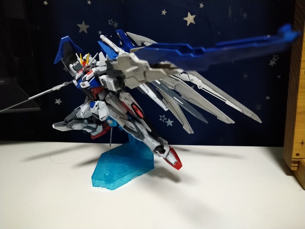 種ポーズストライクなのでやはり義務かと干渉で首を廻せてないけど