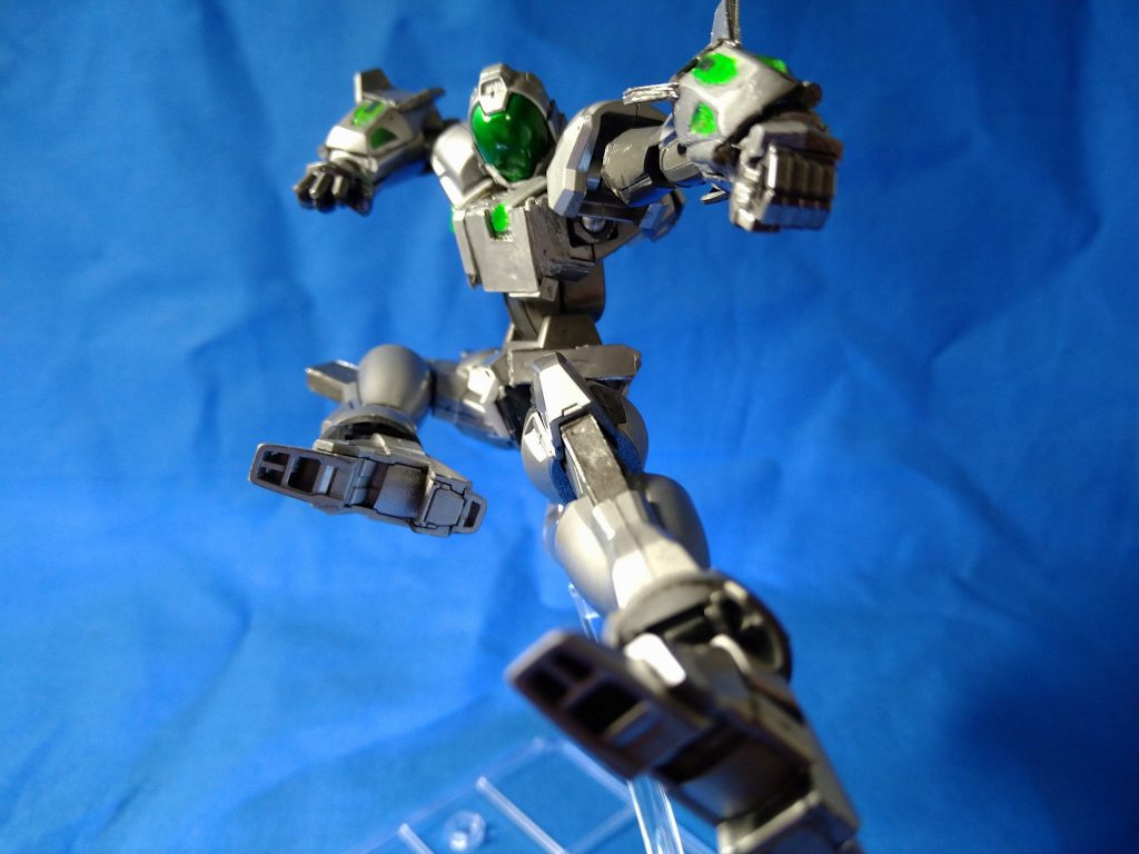 脚部はGサイフォスのパーツ