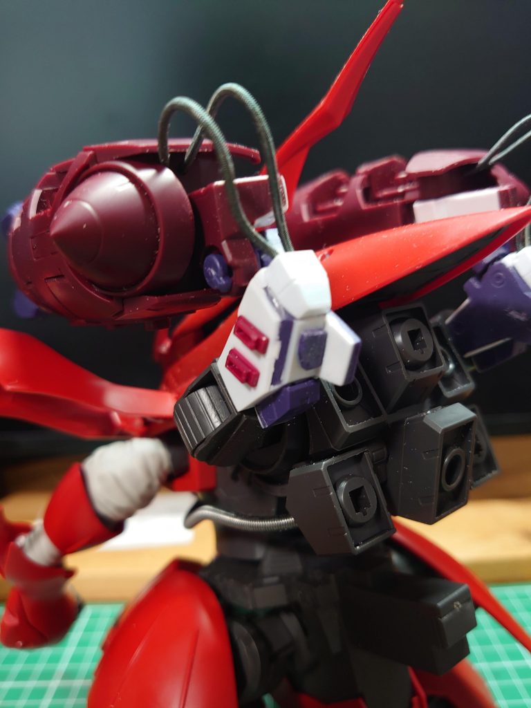 ありものパーツで結合部をデティールアップ。