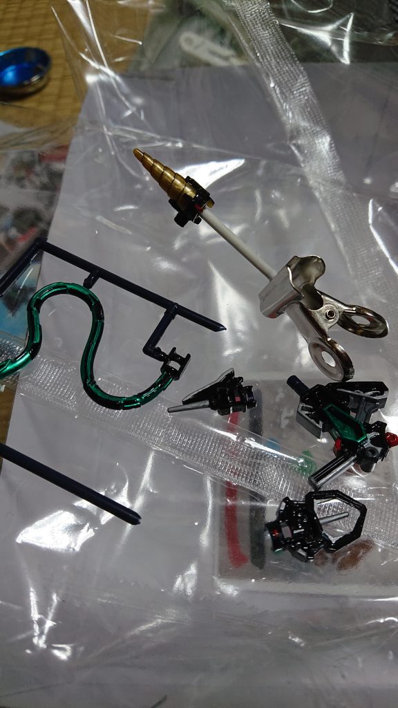 武器類の塗りわけ。特に鞭が細かかったです。