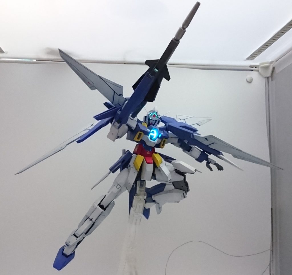 また、その前にもAGE-2を作りたいとは考えていたけどMGとHGのどちらかにするのをしばらく悩んでいました色々下調べの結果HGのAGE-2には個人的にどうしても受け付けない要素があると判明これもMGのAGE-2を作った理由になりますその点に関してはHGを投稿する時に語るとしようダークハウンド以外のAGE-2系HGを作る人なら心当たりがあるでしょう