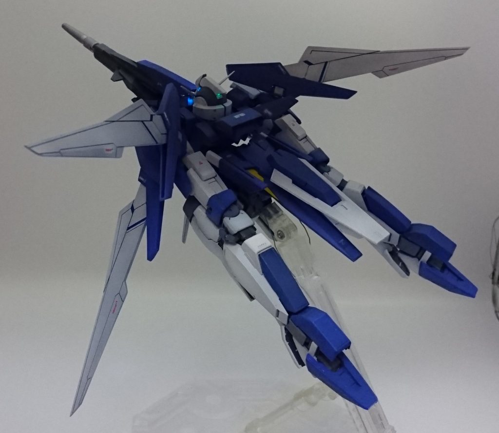 私だけかもしれないが変形した状態では足全体への保持力が極悪でこの状態に持ってくるまではとても大変でしたそのせいで2~3回くらいしか変形させていません