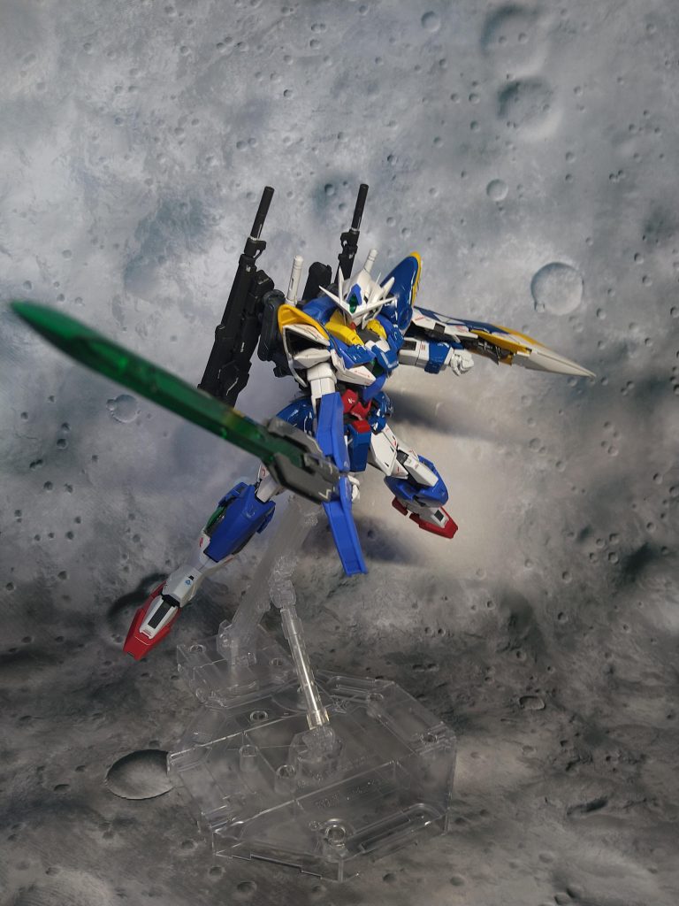 GNソード装備メイン近接武装であり、耐ビーム兵装対応にも役に立つ実体剣