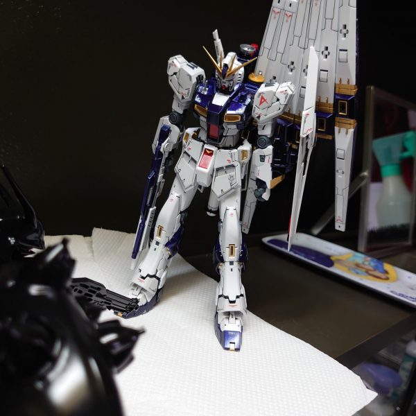 RGνガンダム素人製作チタニウムフィニッシュ仕様(笑)