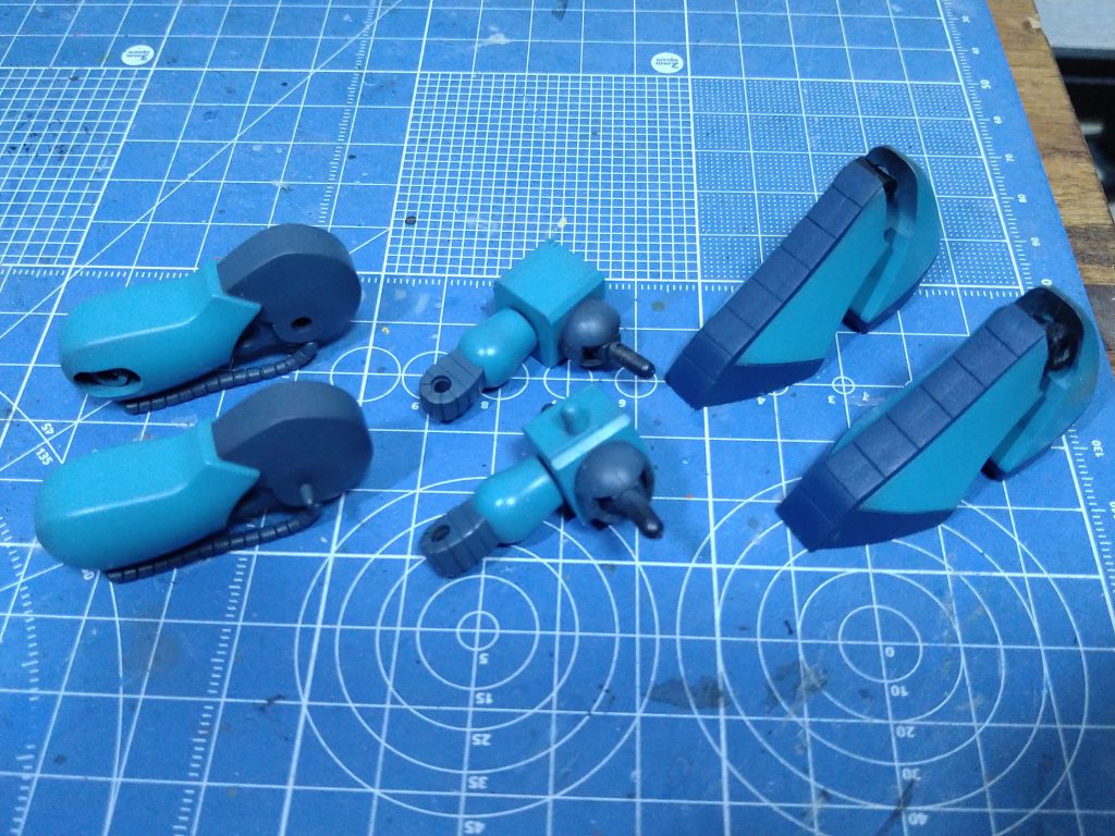 いつもどおり組んで塗って組んで塗る。