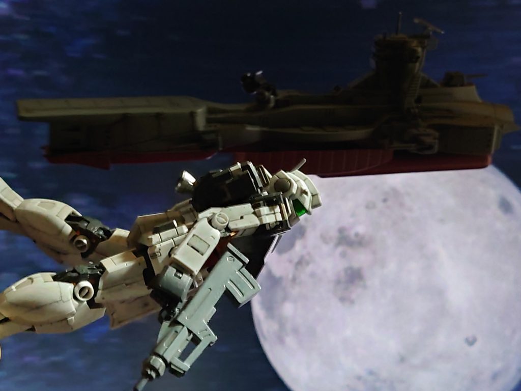 この技法に早く気づいていれば、前作サラミス改もよりかっこよく撮れたかなーあと、今回のサラミスはあくまでサラミスMS空母試験艦で、一年戦争中に多々開発されていたうちの一隻です(´▽`)オマケ↓