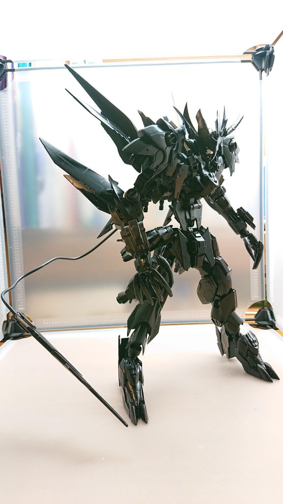 テイルブレードもブラックで塗装