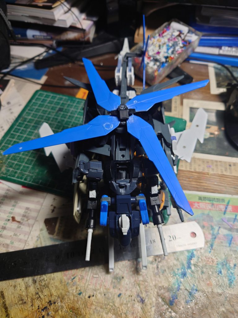 エグザビークル航空攻撃支援ヘリ「ベスパ」& マグアナック・スナイパー–2枚目/制作者：鉄道青年