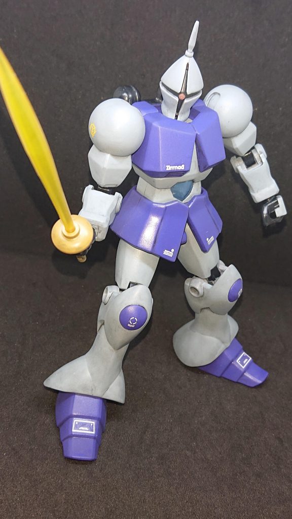 アクションポーズ可動範囲は狭いですね❗シールドもあったのですが、肩のケガが痛くなってきてので塗装できませんでした。