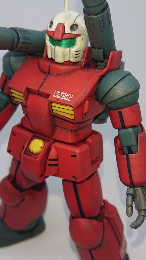 カメラアイもシールのままです。