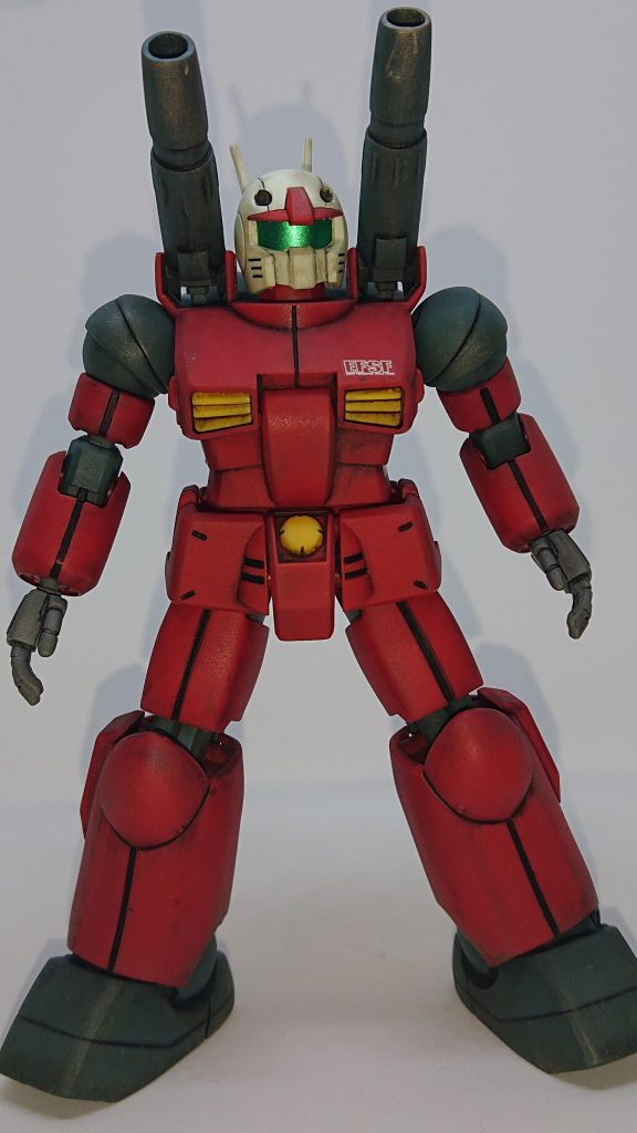 スタイルはリバイブよりも太めでがっちりしてていかにもガンキャノンらしい気がします。