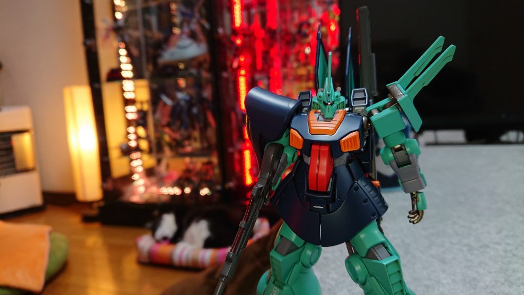 モノアイはHアイズ。