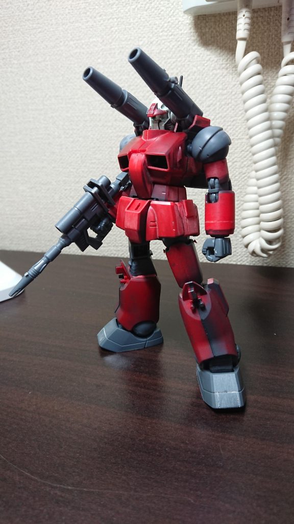 今回、初めてスジ彫りガイドテープを使用したがあまり意味ないくらい失敗した。不器用がっ！