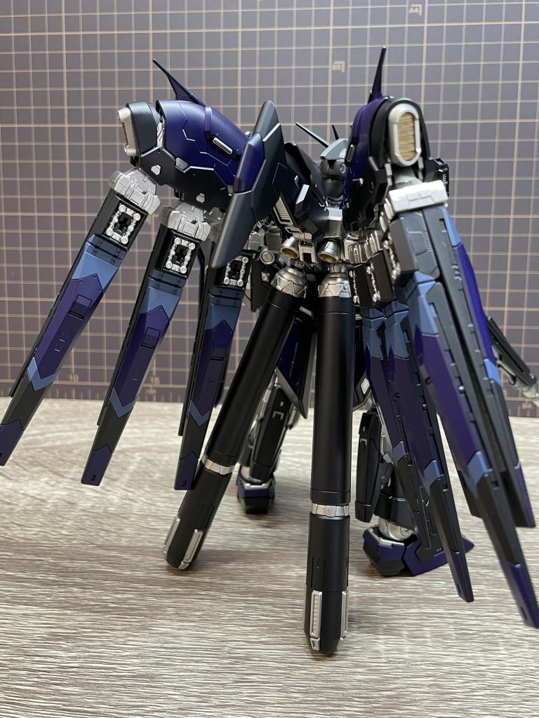 黒いHi-νガンダム–3枚目/制作者:たいかま