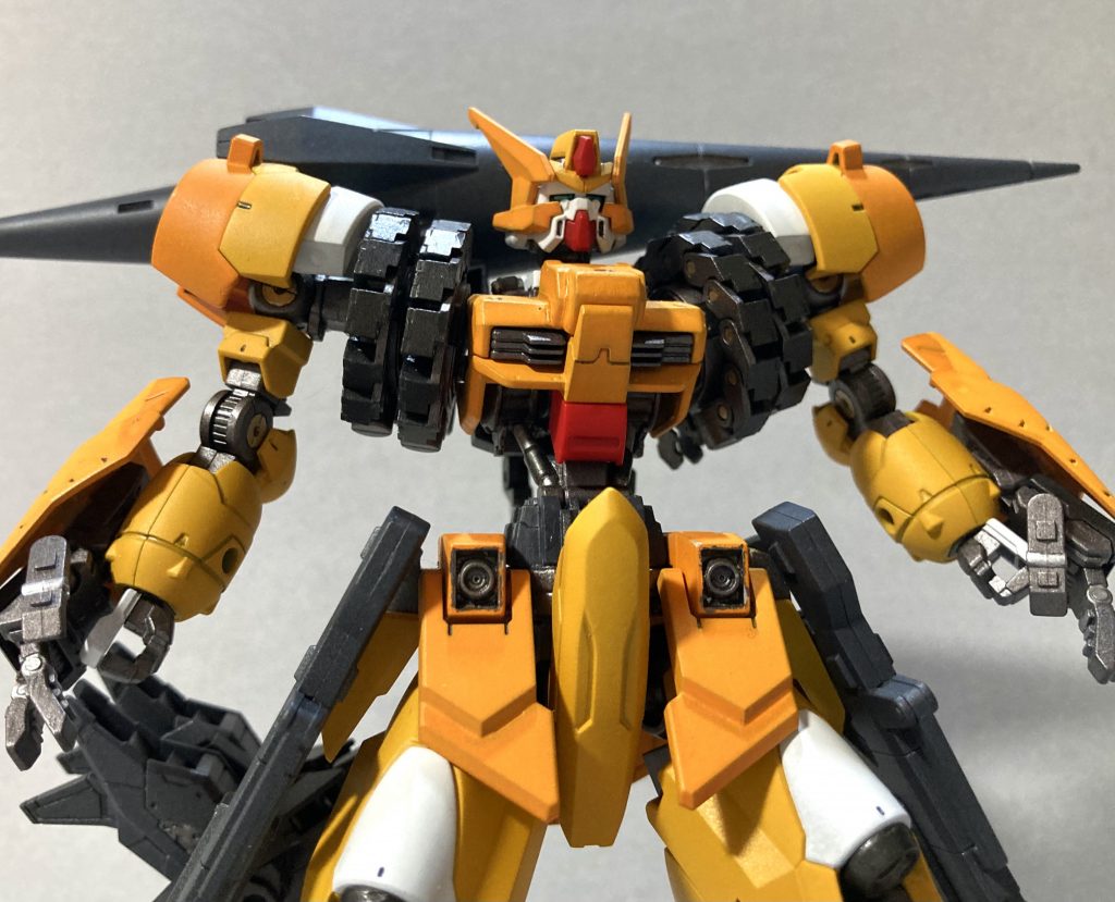 バストアップ。上半身、胸部と肩部の間に特殊なフレームをもつ。(コトブキヤ・コンバートボディより)頭部はセラヴィーシェヘラザードのものを使っています。