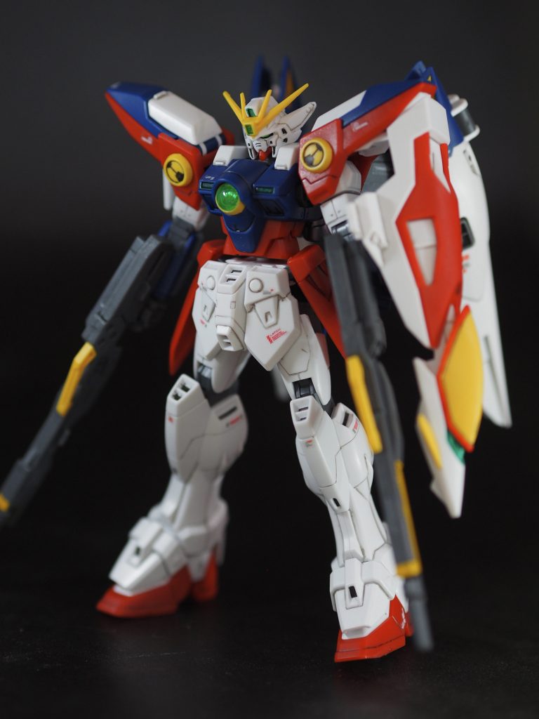 素組み、墨入れ、シールで補填する箇所を部分塗装、デカール貼り、つや消しで作成しました。