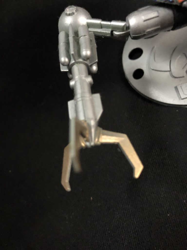 クローアーム開いた状態と閉じた状態の選択式でした。