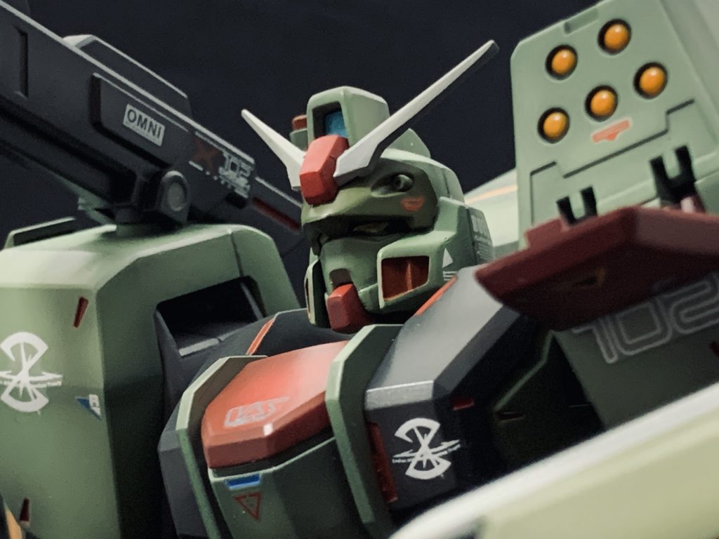 1/100 デュエルガンダム  アサルトシュラウド