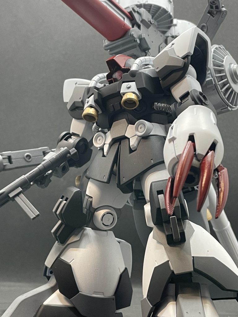 なんかジオンっぽい立ち方