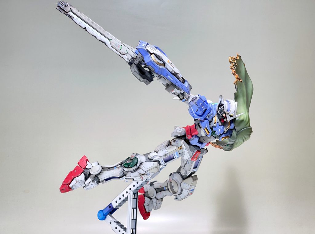 どこかで観たのですが宇宙空間を彷徨う姿を思い出しながらポージングしてみました(*´꒳`*)