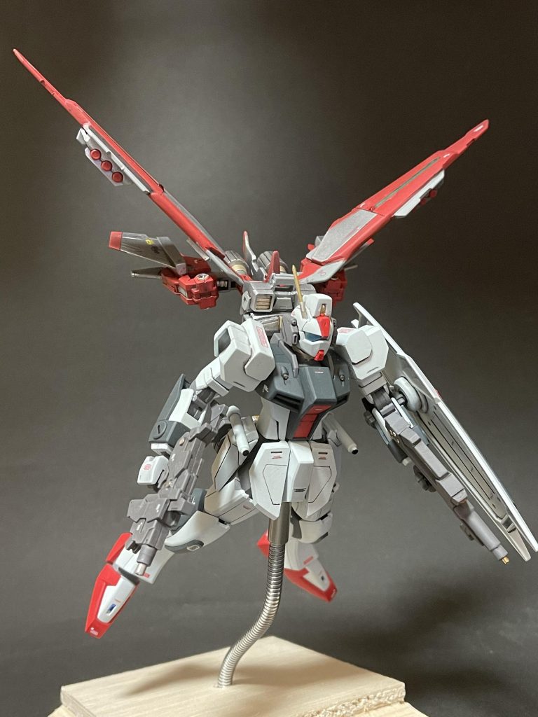 追加の武装はバックパックにネオジム磁石でマウント出来るようにしました。