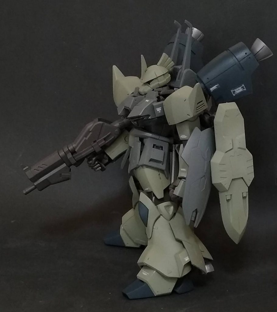 ビルドダイバーズチェンジリングライフルを適当に組み替えて作ったもこもこしたビームライフルが今回のお気に入りポイントです。