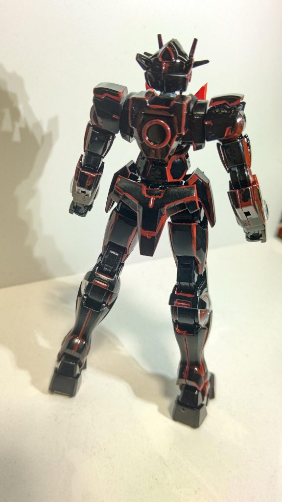 後ろ姿はこんな感じ。表以上に赤サインがブレブレです。上手く線を引けるようになりたいです。何かしらの方法を知っている方、アドバイスをお願いします。