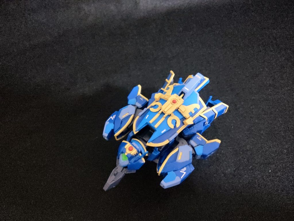 飛行形態は無理やり感。