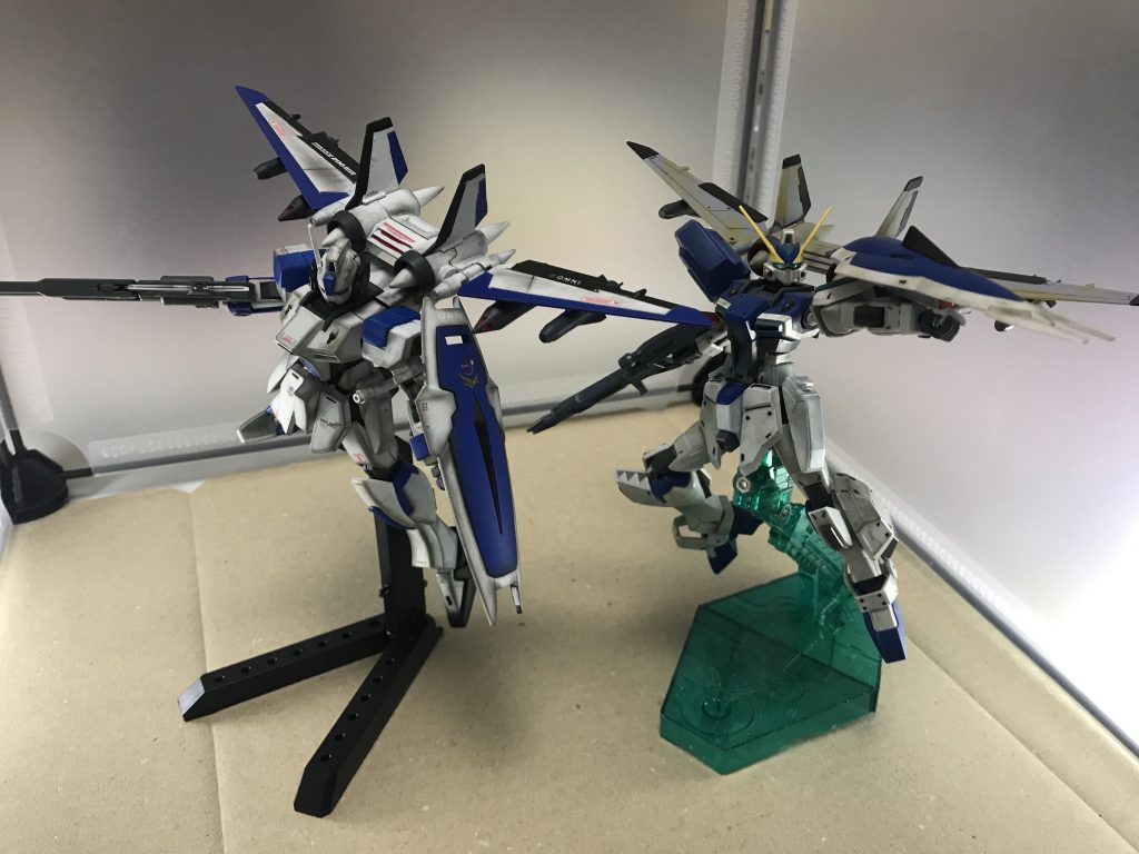 昔作ったウィンダムと一緒に