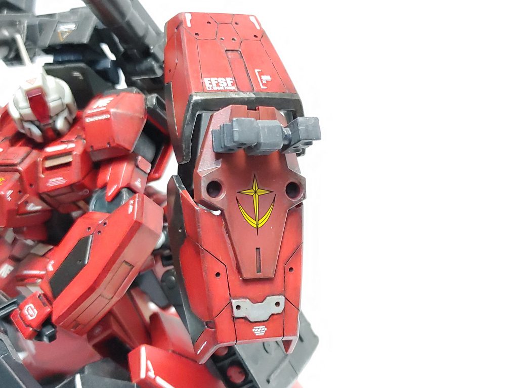 シールドはセラヴィーガンダム用の腰パーツを分割して作りました。ハンドボムや軽めの武器がマウントできるようにしています。お気に入りパーツです。最後まで見て下さり、ありがとうございました。今後とも、どうぞよろしくお願いします。