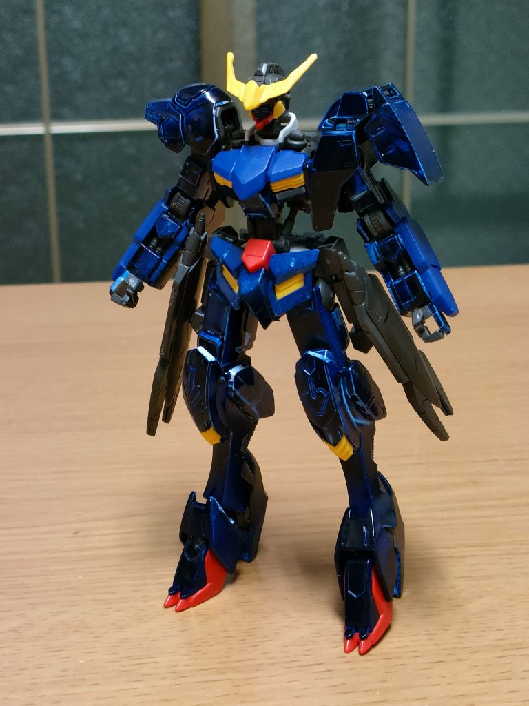 素体? 衝動的に買ったバルバトス第6形態に残ったカラースプレーで闇落ち感出し、HG IBO特有の自由度の高さで無軌道な改造の姿。