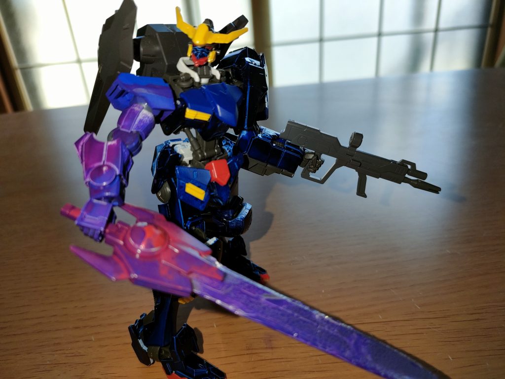 堕とす相転移。接続時には禍々しいカラーリングが一時的にフェイズシフトする。これはデタラメにカラースプレーで。