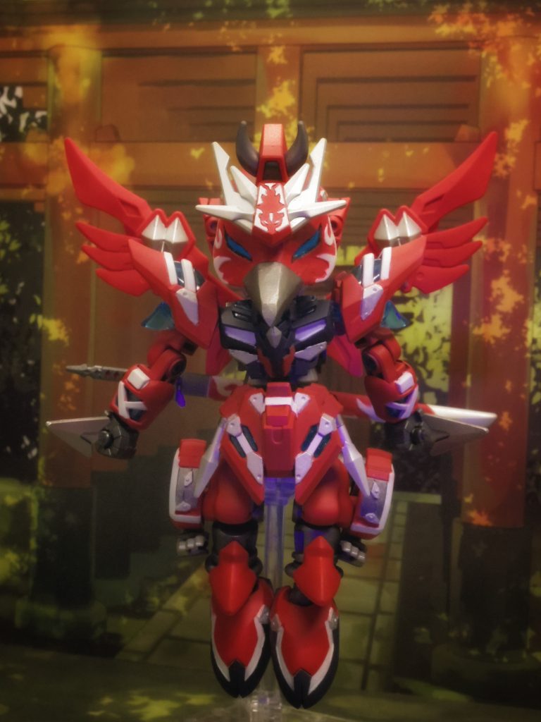 烏天狗形態普段は、この姿で山奥の神社で暮らしている。本人は、隠れ住んでいるつもりたが、麓の村では、「この山には天狗が住む」と噂が広まっている。