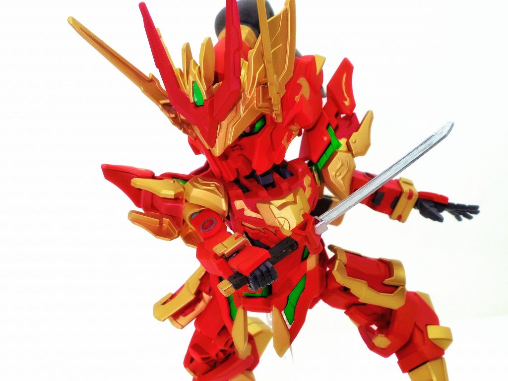 「抵抗するというなら、覚悟しろ!」紅孩児が、劉備達に斬りかかる。