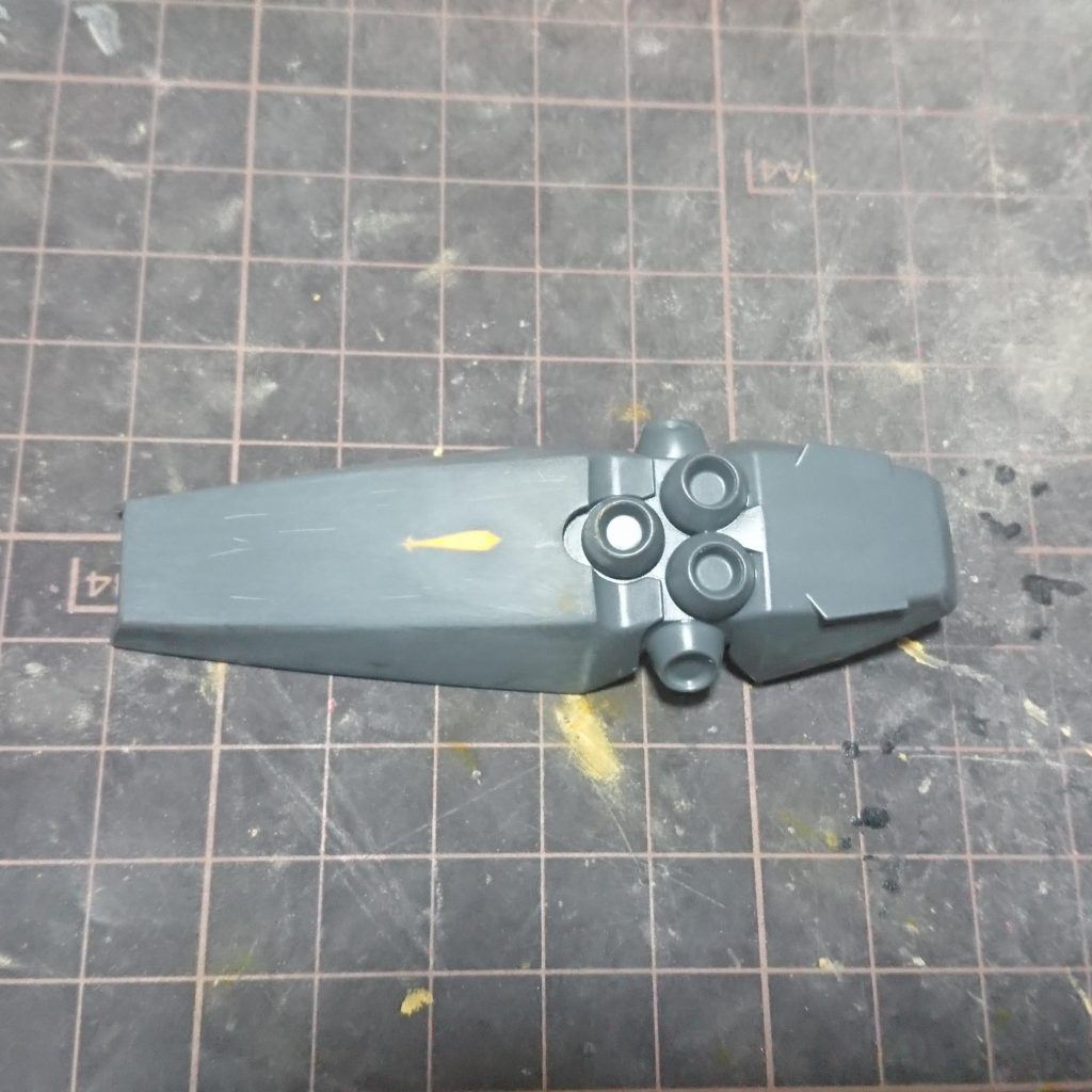 シールドのエンブレムは削り取りましたよ