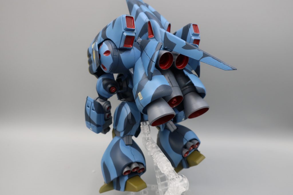 後ろ　何迷彩になるのかわかりません　迷彩なのかもわかりません　