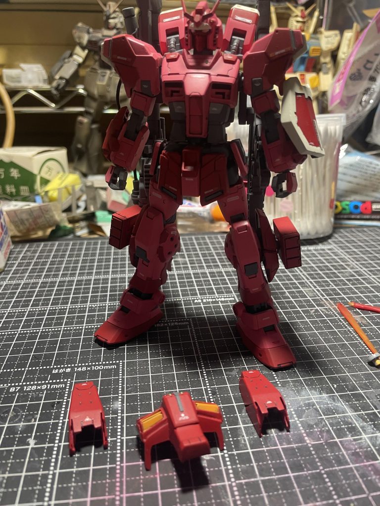 胸パーツと膝パーツはスクラッチしました。