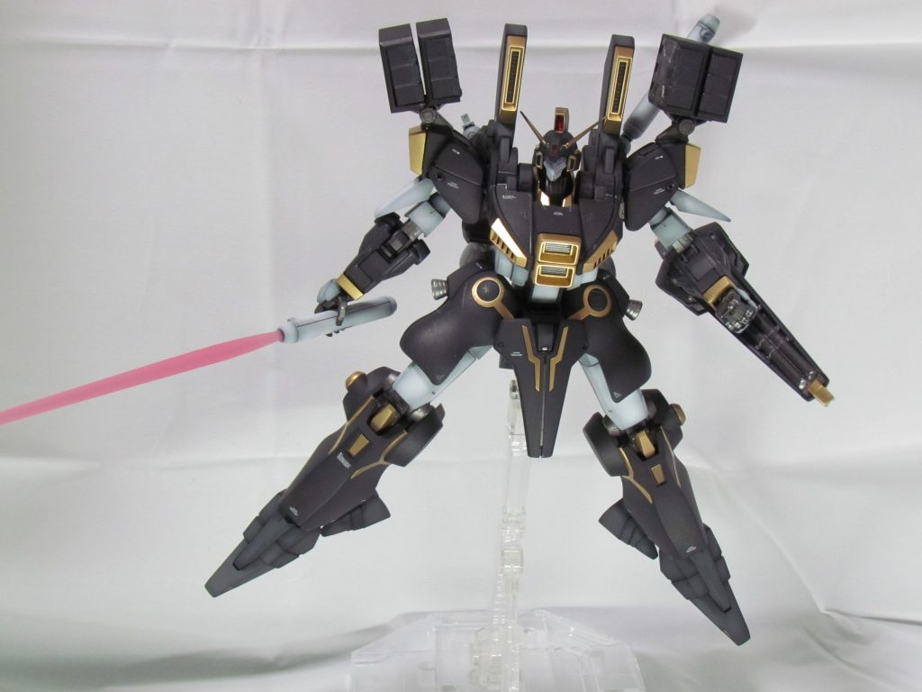 ビームサーベルは800番スポンジやすりで荒らしています。