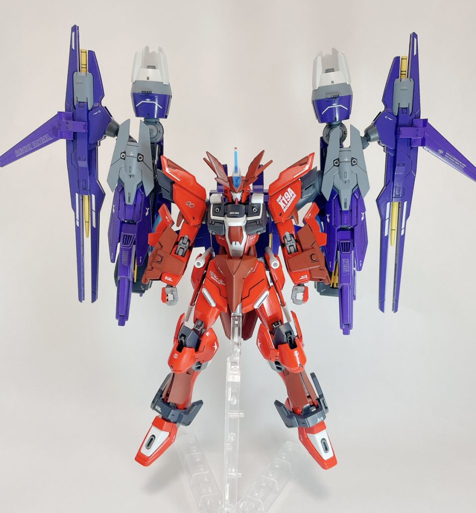 【正面】ZERO GRAVITY社のJUDGEをモチーフに各部、そしてバックパックを大幅に改修。通常の3倍の性能を誇る・・・!?