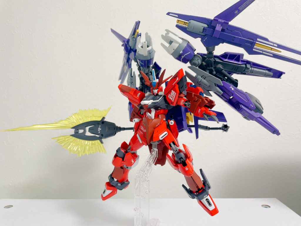 大型のビームランスはシナンジュから拝借。