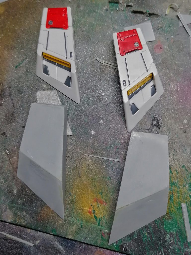 Since I did mot want to use a straight up Nu Ver. KA back skirt I just replicated the size and added details from there