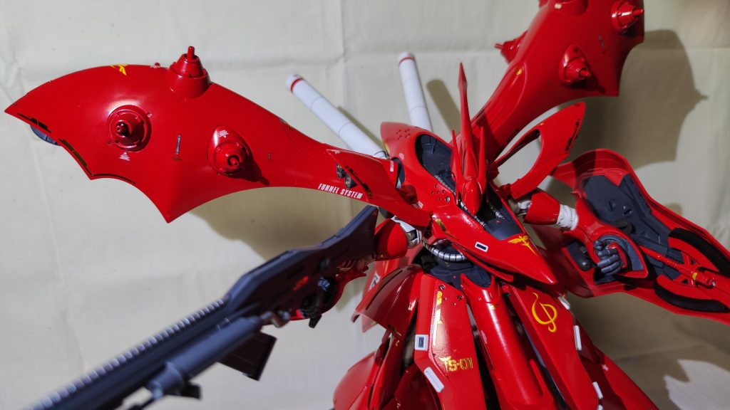 パイプ部分はシルバーに