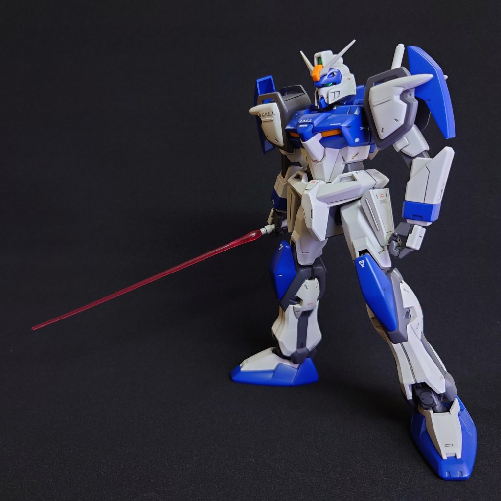 素のデュエル弐はビームサーベルが良く似合う！