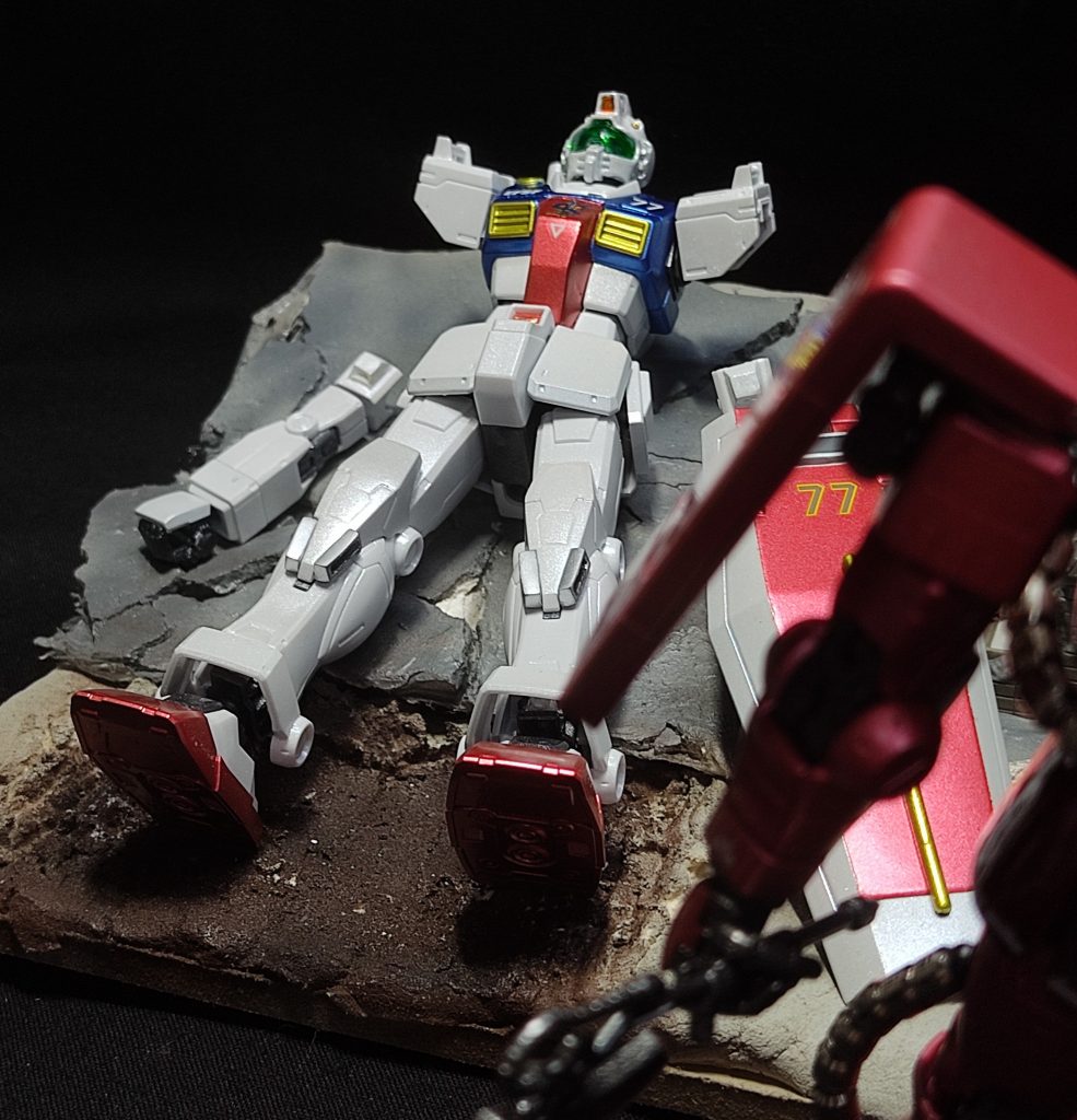 なぜだか　やつはとどめをさしに来ない　やつがその気なら　オレはもう死んでいるのに…　　オデッサ編より