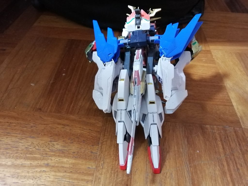 バックパックウィングモード（本体SD）収納してます