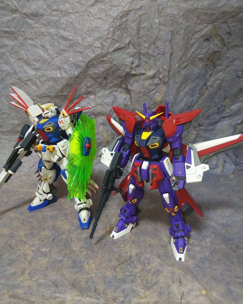 MGガンダムF90とツーショット